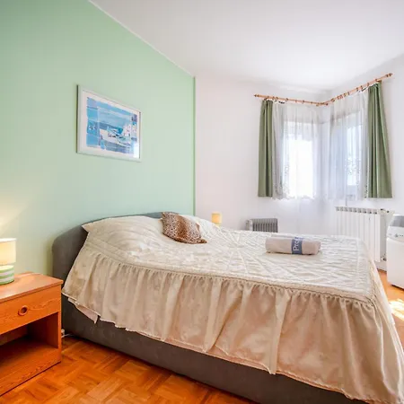 Sea View-1 By Interhome *